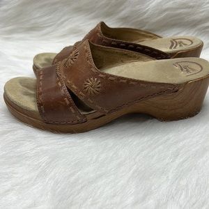 Dansko 38 Sunny Sandal Slide Slip On Shoes Cognac Brown leather Summer orthotic
